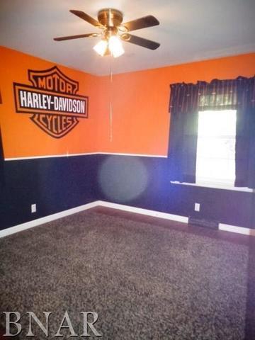 300 E School, Le Roy, IL 61752 photo 16