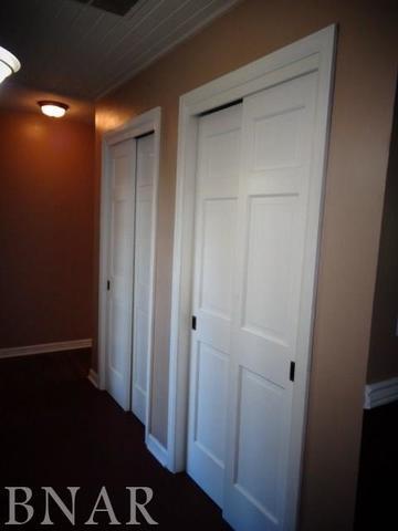 300 E School, Le Roy, IL 61752 photo 4