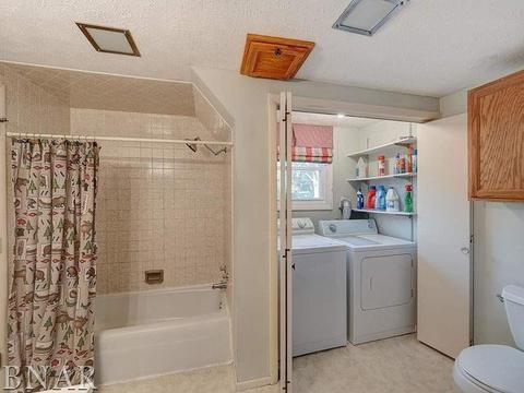 1203 Spear, Normal, IL 61761 photo 15
