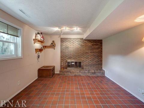 1203 Spear, Normal, IL 61761 photo 19