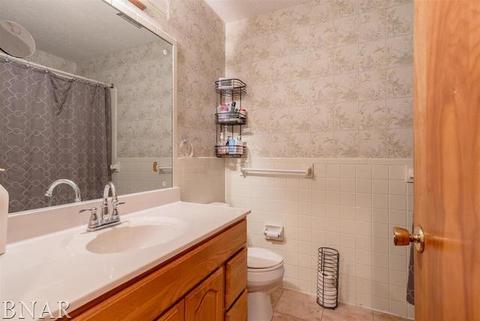 202 Arlington, Normal, IL 61761 photo 11