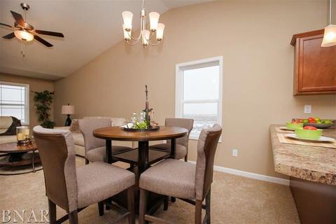47 Winding Way, Bloomington, IL 61705 photo 8