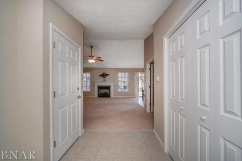 1196 Lynx Ln, Normal, IL 61761 photo 2