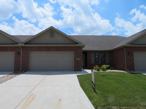 1343 Pine Forest Dr, Normal, IL 61761 photo 3