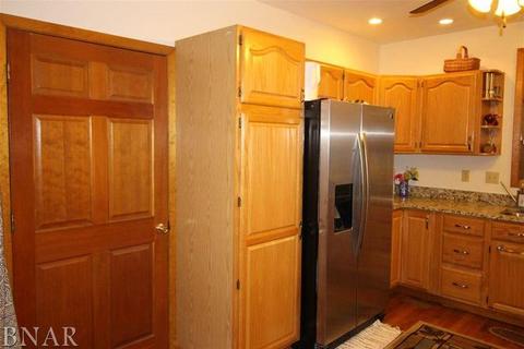 503 Normal, Normal, IL 61761 photo 8