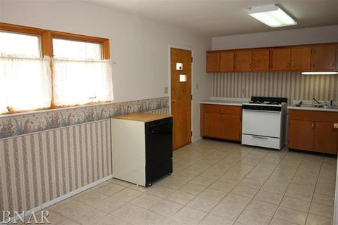 411 Alden, Normal, IL 61761 photo 4