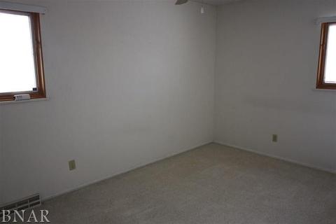 411 Alden, Normal, IL 61761 photo 9