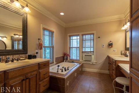 1406 E Washington, Bloomington, IL 61701 photo 26