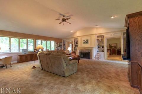 1406 E Washington, Bloomington, IL 61701 photo 16