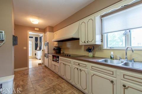 1406 E Washington, Bloomington, IL 61701 photo 9