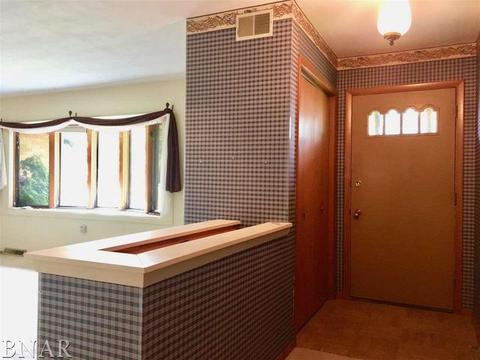 102 E Grant St, Arrowsmith, IL 61722 photo 16