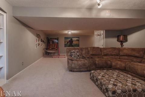 2404 Interlocken, Bloomington, IL 61704 photo 30