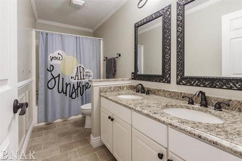 2404 Interlocken, Bloomington, IL 61704 photo 25