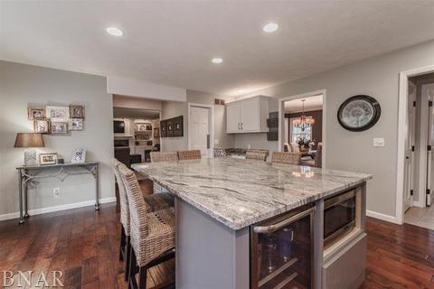 2404 Interlocken, Bloomington, IL 61704 photo 6