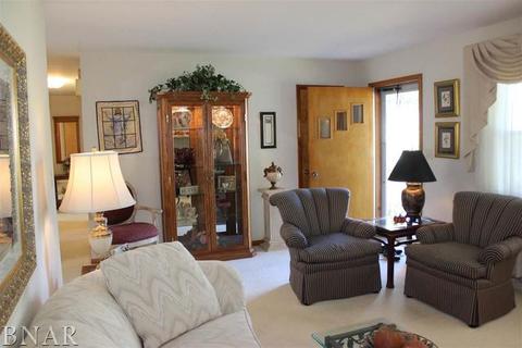 506 E Fifth, El Paso, IL 61738 photo 3