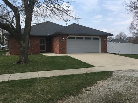 208 S Third, Chenoa, IL 61726 photo 1