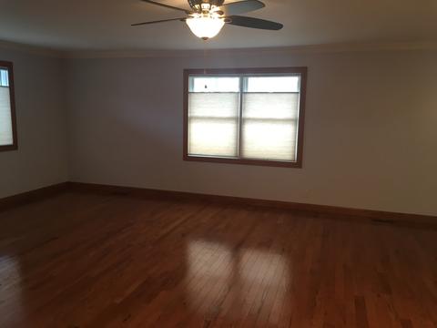 208 S Third, Chenoa, IL 61726 photo 5
