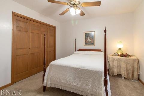 1626 Cheyenne, Normal, IL 61761 photo 24