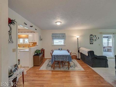 1401 N Walnut, Normal, IL 61761 photo 3