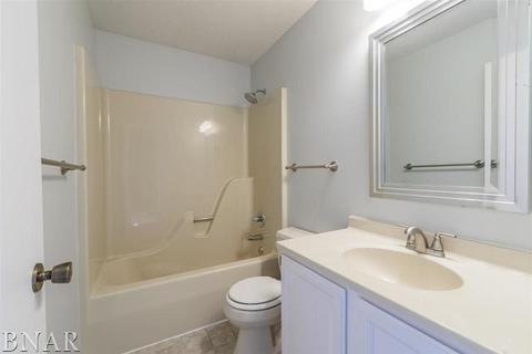 212 Beacon Cir, Bloomington, IL 61704 photo 18