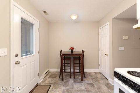 407 N Gridley #E, Bloomington, IL 61701 photo 5