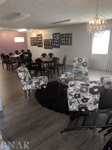709 W College, Normal, IL 61761 photo 3