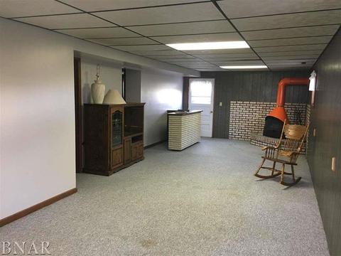 704 N Beech St, Forrest, IL 61741 photo 13