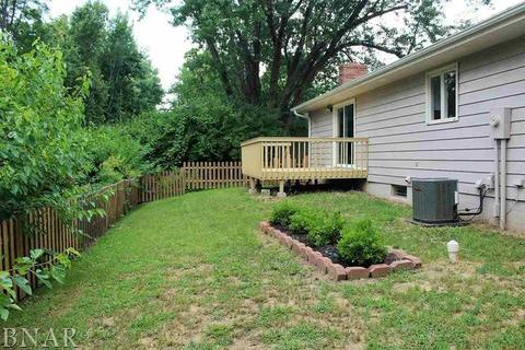 6 Willow Dr, Clinton, IL 61727 photo 2