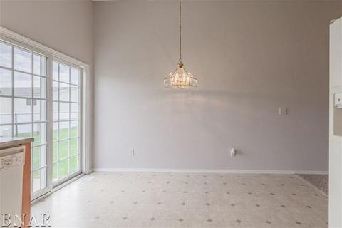 1109 Rader Run, Bloomington, IL 61704 photo 11