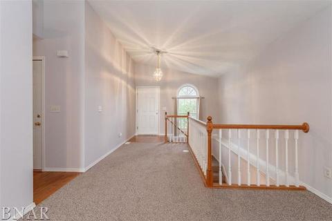 1109 Rader Run, Bloomington, IL 61704 photo 4