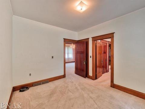 1201 S Linden, Normal, IL 61761 photo 18
