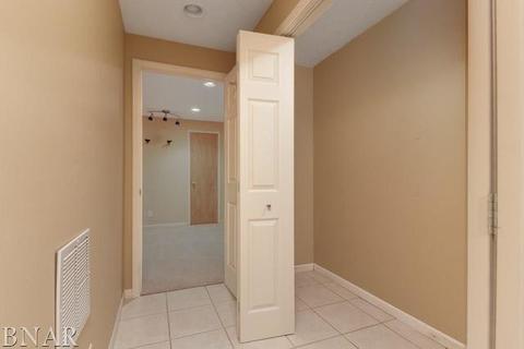 406 Covey Ct, Normal, IL 61761 photo 36