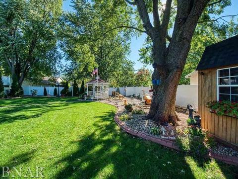 101 Sandra Ln, Normal, IL 61761 photo 8