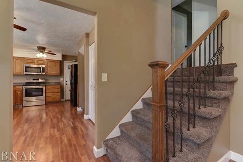 1211 S Oak, Bloomington, IL 61701 photo 6