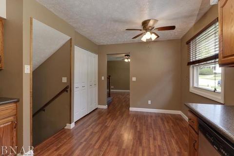 1211 S Oak, Bloomington, IL 61701 photo 12