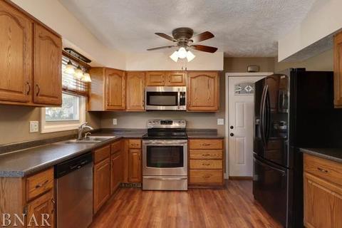 1211 S Oak, Bloomington, IL 61701 photo 9