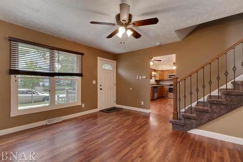 1211 S Oak, Bloomington, IL 61701 photo 5