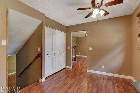 1211 S Oak, Bloomington, IL 61701 photo 13