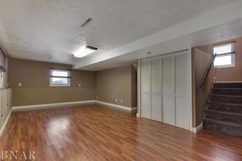 1211 S Oak, Bloomington, IL 61701 photo 15