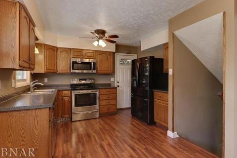 1211 S Oak, Bloomington, IL 61701 photo 8