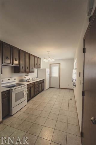 301 Kimberly, Normal, IL 61761 photo 9