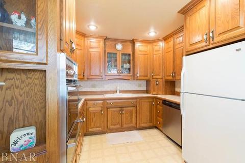 500 Marian Ave, Normal, IL 61761 photo 14