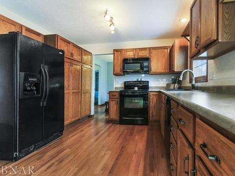1407 Donegal Dr, Normal, IL 61761 photo 5