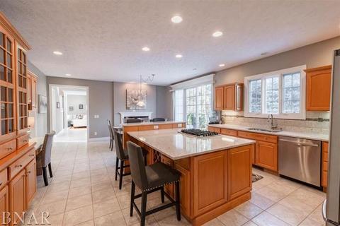 6 Carney Ct, Bloomington, IL 61704 photo 7