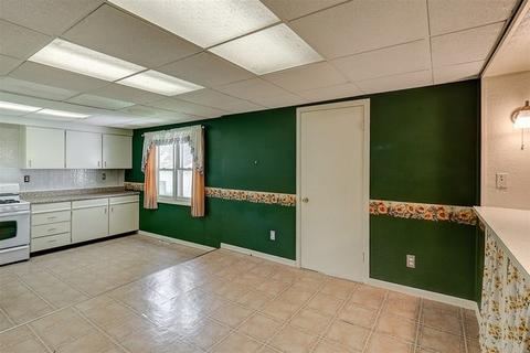 411 Second, Anchor, IL 61720 photo 9