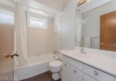 8 Striegel Ct, Normal, IL 61761 photo 24