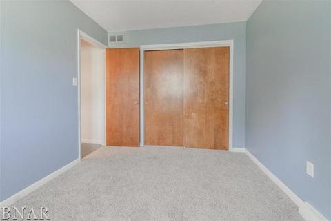 8 Striegel Ct, Normal, IL 61761 photo 26