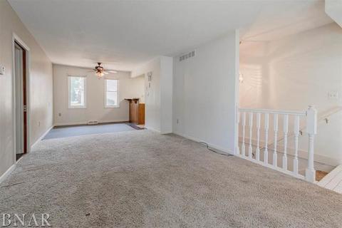 8 Striegel Ct, Normal, IL 61761 photo 16