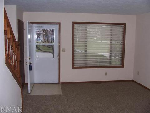 703 S Golfcrest #1, Normal, IL 61761 photo 5