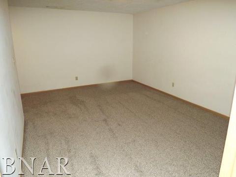 703 S Golfcrest #1, Normal, IL 61761 photo 12